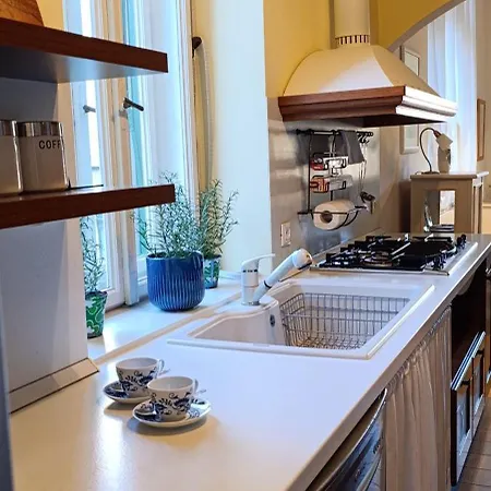 Big Blue S Privatnim Parkingom * Opatija