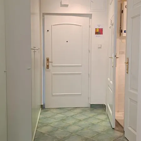 Big Blue S Privatnim Parkingom Apartament